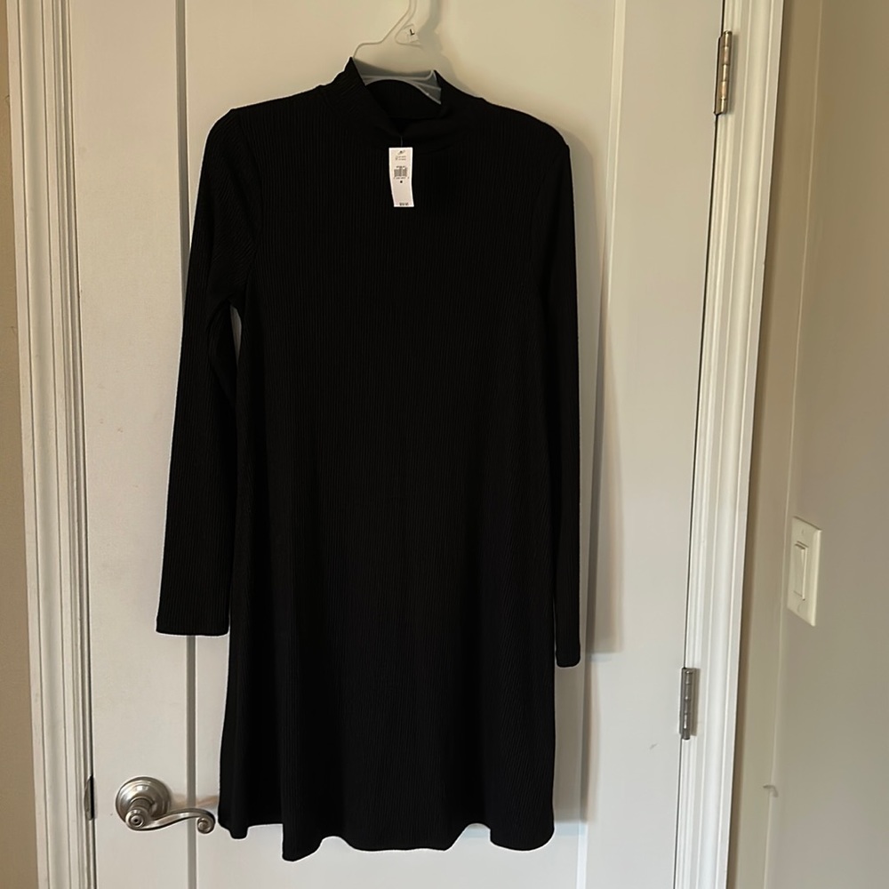 Gap black swing dress